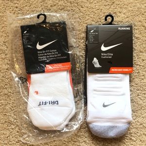 2 pair of White Nike Socks